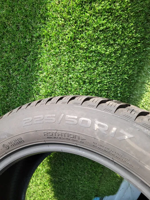225/50 R17 Nokian SnowProof 2