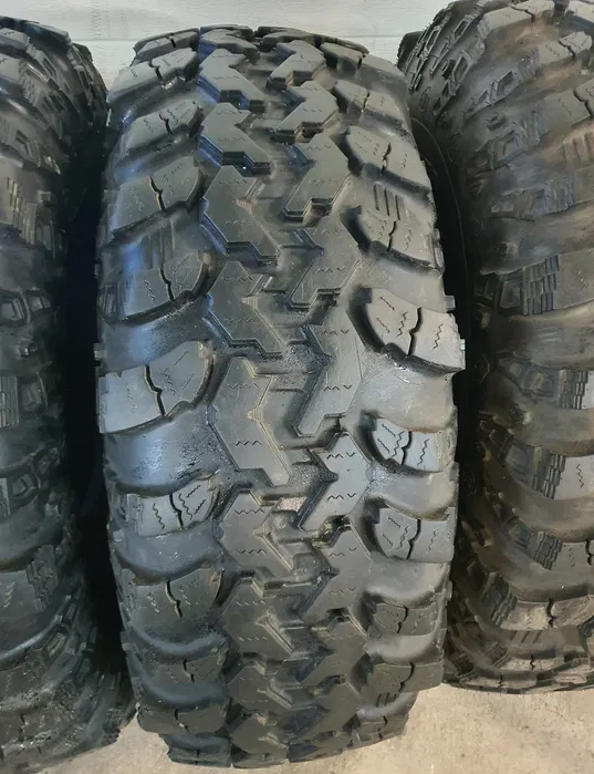 39.5/13.50/15LT Irok Super Swamper