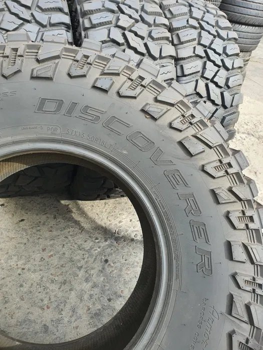 37x13.5 R18 Cooper Discoverer STT PRO