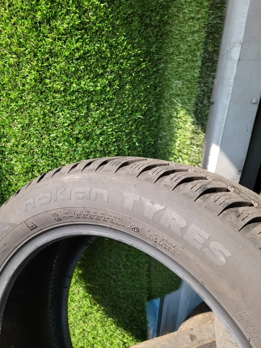 225/50 R17 Nokian SnowProof 2