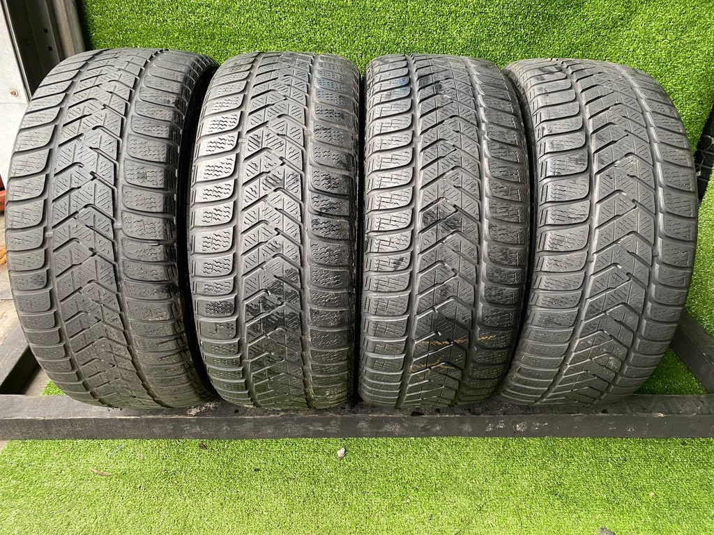 Шина 225 45 R17 Pirelli Winter Sottozero 3 Зимові -