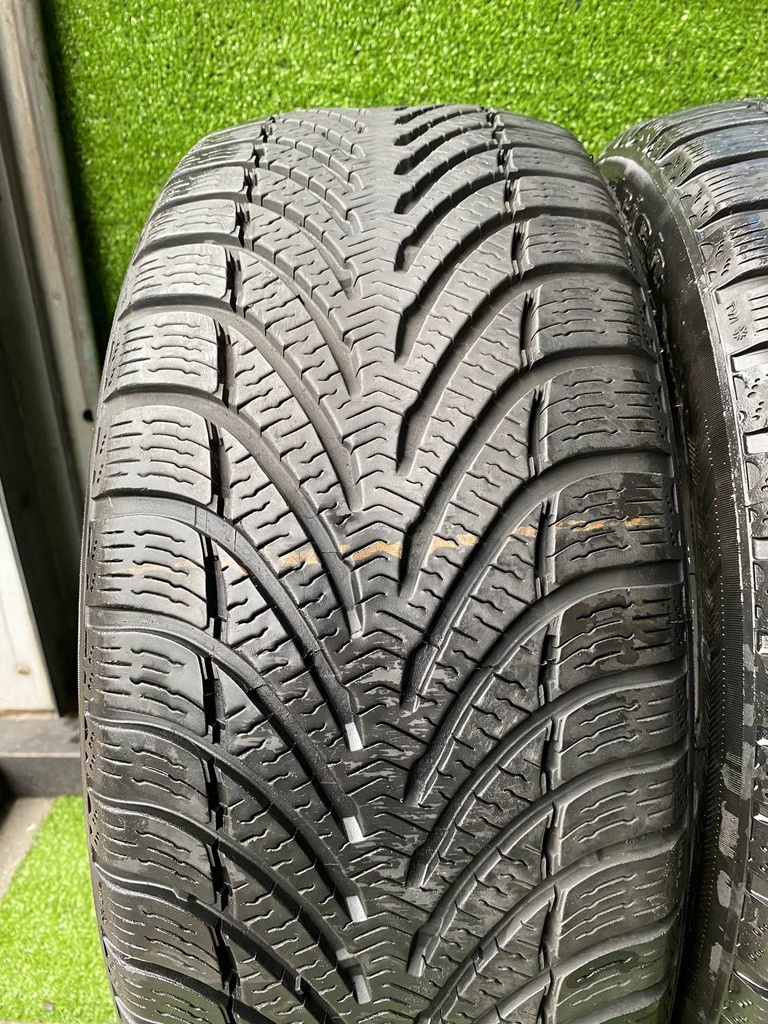 Шина 225 45 R17 BFGoodrich G Force Зимові -