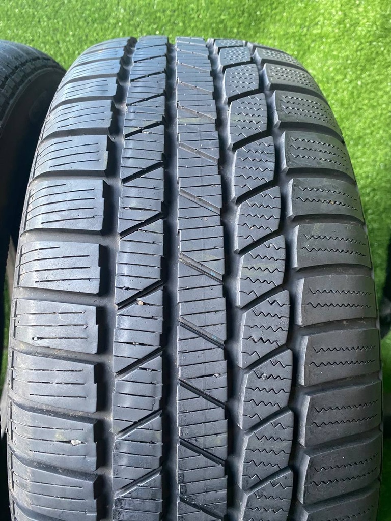 Шина 205 50 R17 Continental Conti Contact Зимові -