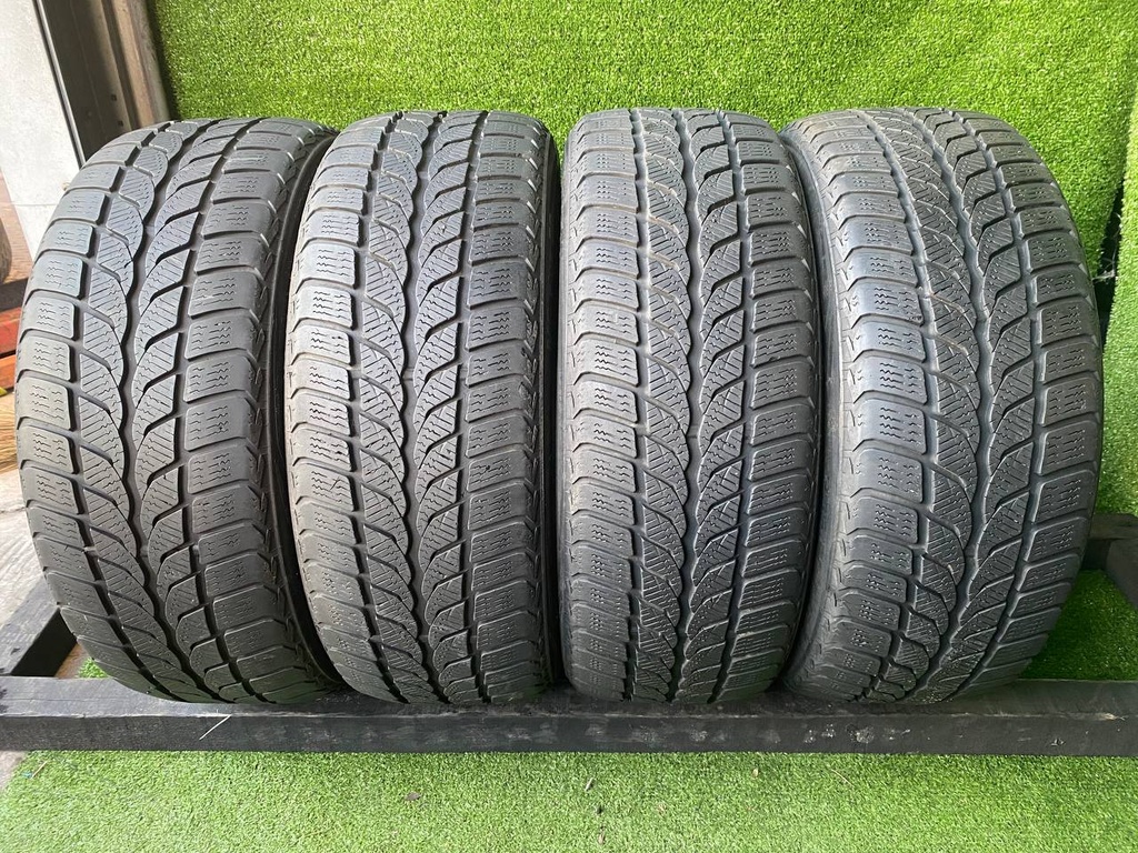 Шина 205 50 R17 Uniroyal MS Plus 66 Зимові -