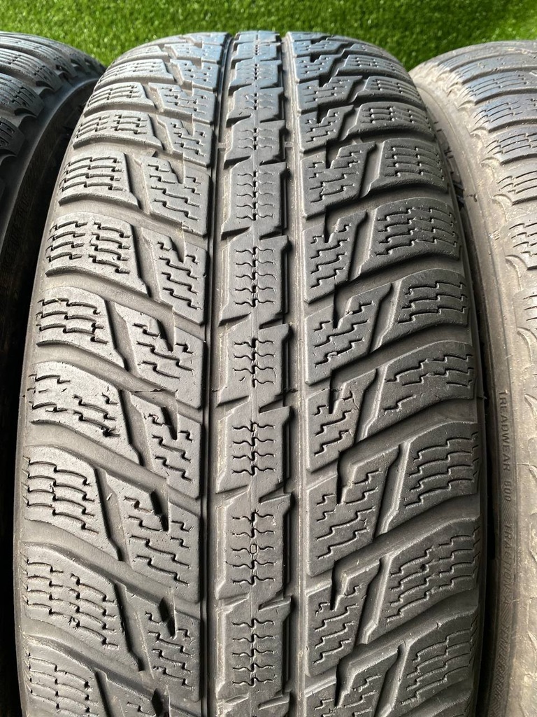 Шина 215 65 R17 Nokian WR SUV3 Зимові -