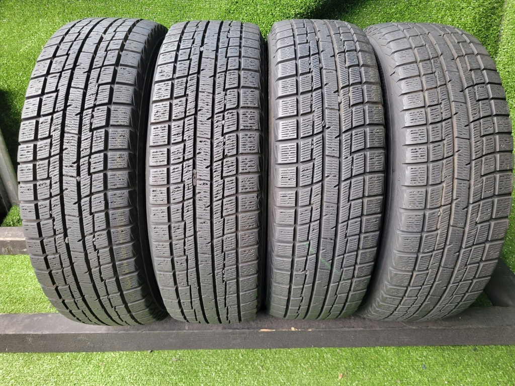 Шина 185 65 R15 Yokohama Ice Guard Зимові -